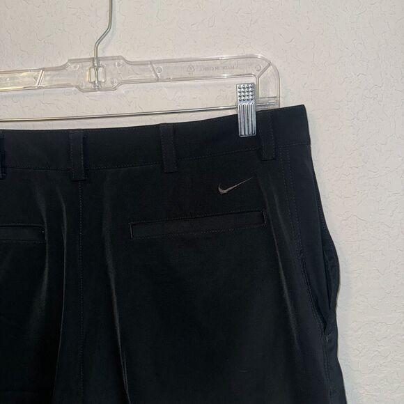 Nike Dri-Fit Shorts Men’s 33 Medium Black Logo Embroidered Tennis Short - Picture 1 of 10